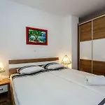 Near In Malinska-insel Krk 53322 Appartamento