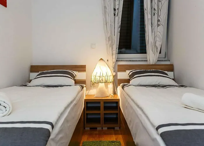 Апартаменты Near In Malinska-insel Krk 53322