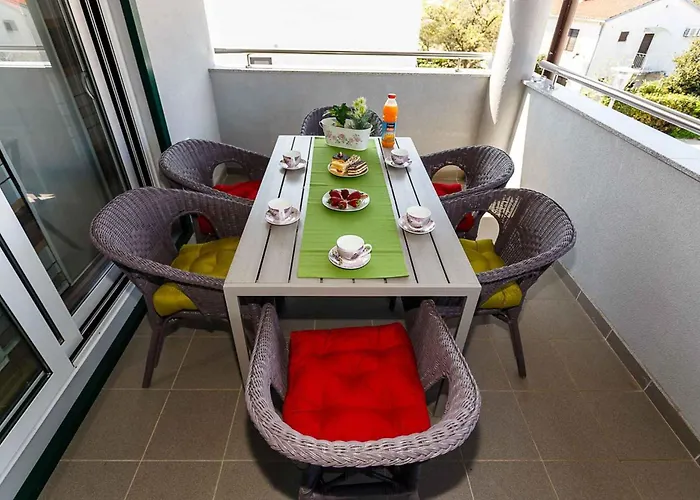 Апартаменты Near In Malinska-insel Krk 53322