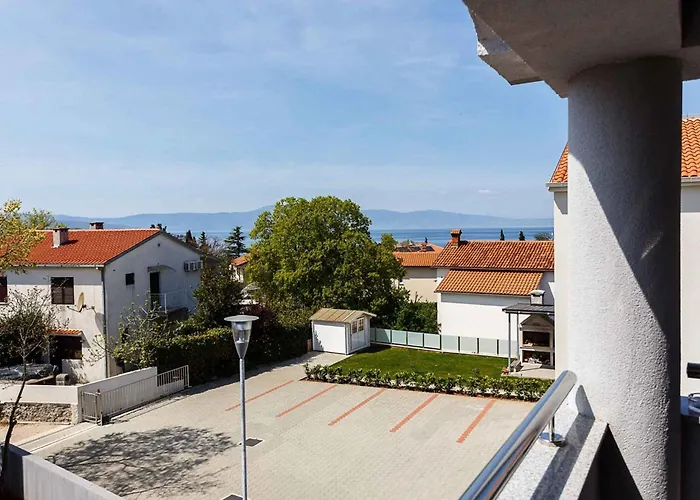 Апартаменты Near In Malinska-insel Krk 53322 Малинска